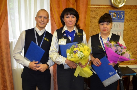 В аэропорту Сургута выбрали лучших инспекторов группы досмотра САБ